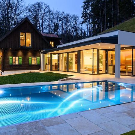 Eichberg Living Villa Лейтшах Екстериор снимка